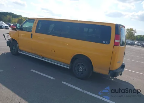 2009 GMC Savana 3500 Ls from USA, damaged, VIN 1GKHG39K191105307